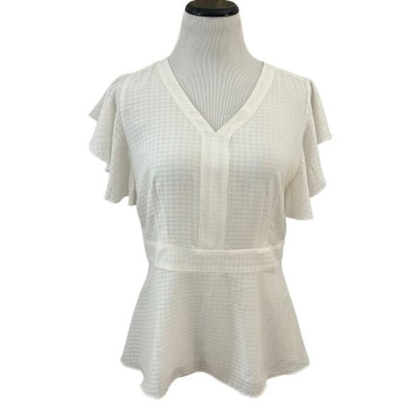 EUC Ann Taylor Off-White Flutter Sleeve Peplum Blouse. Size M. - Picture 2 of 9